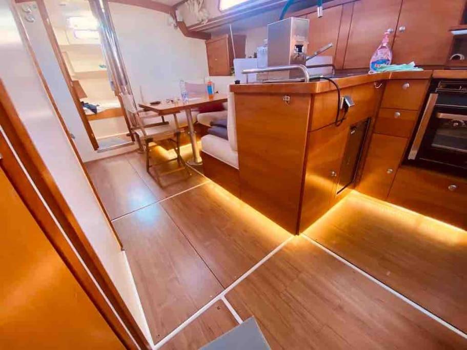 Boat And Breakfast Palermo Exterior foto
